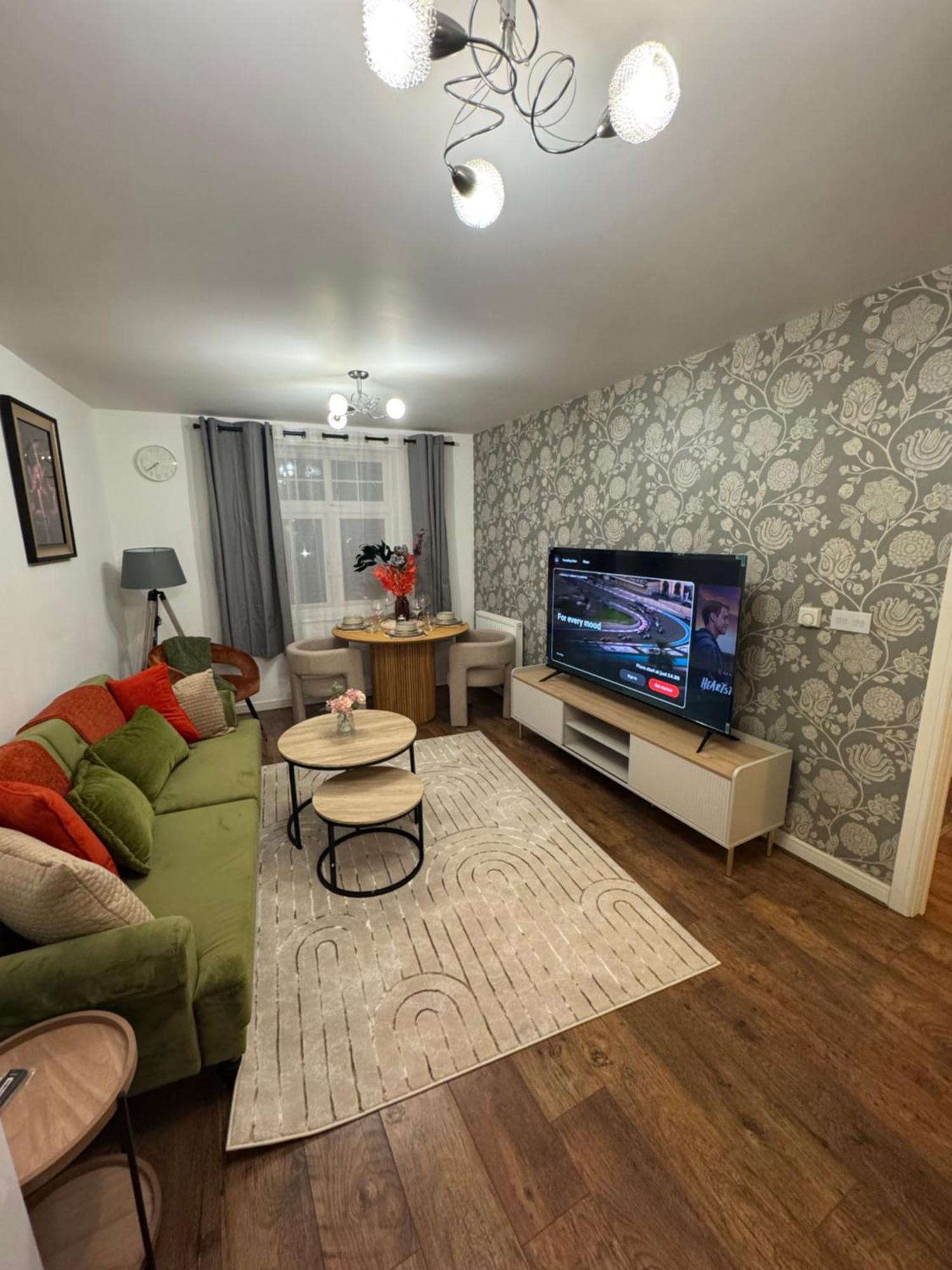 Jefersons Place Apartment *